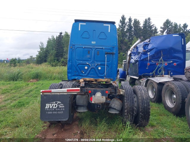 12647276 :رقم المزاد ، 1FUJHHDR6LLKS3594 vin ، 2020 Freightliner New Cascadia 126 مزاد بيع