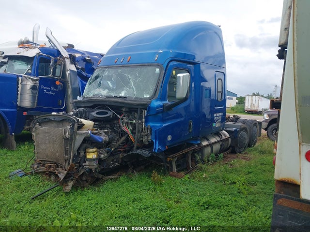 12647276 :رقم المزاد ، 1FUJHHDR6LLKS3594 vin ، 2020 Freightliner New Cascadia 126 مزاد بيع