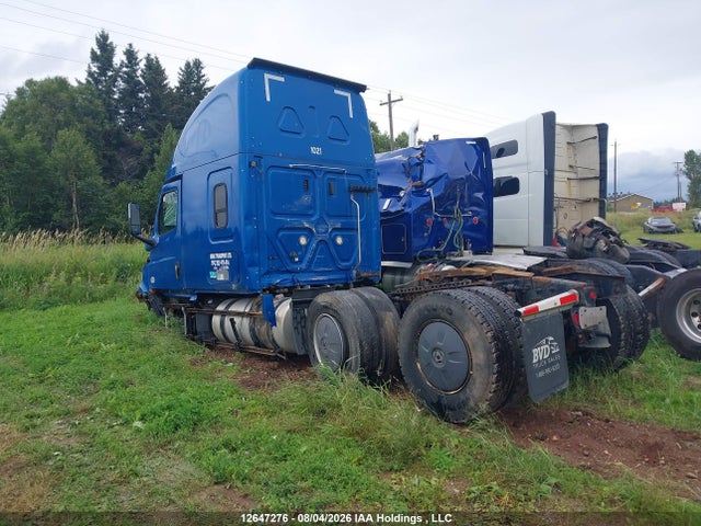 12647276 :رقم المزاد ، 1FUJHHDR6LLKS3594 vin ، 2020 Freightliner New Cascadia 126 مزاد بيع