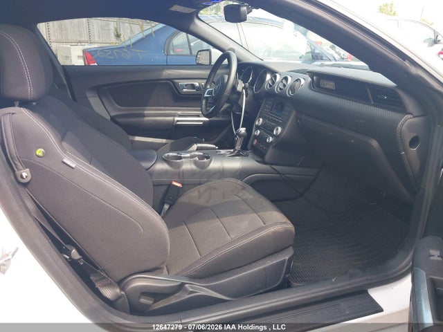 12647279 :رقم المزاد ، 1FA6P8AM8G5313743 vin ، 2016 Ford Mustang مزاد بيع
