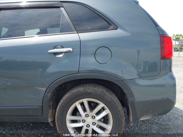 KIA Sorento Lx V6 2014 5XYKTDA77EG432878 Image 12