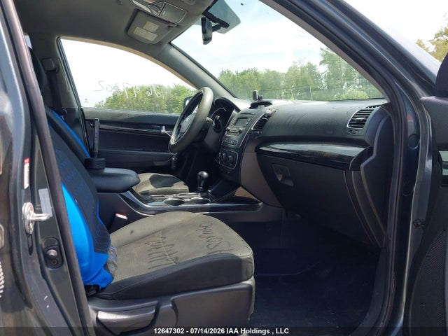 KIA Sorento Lx V6 2014 5XYKTDA77EG432878 Image 5