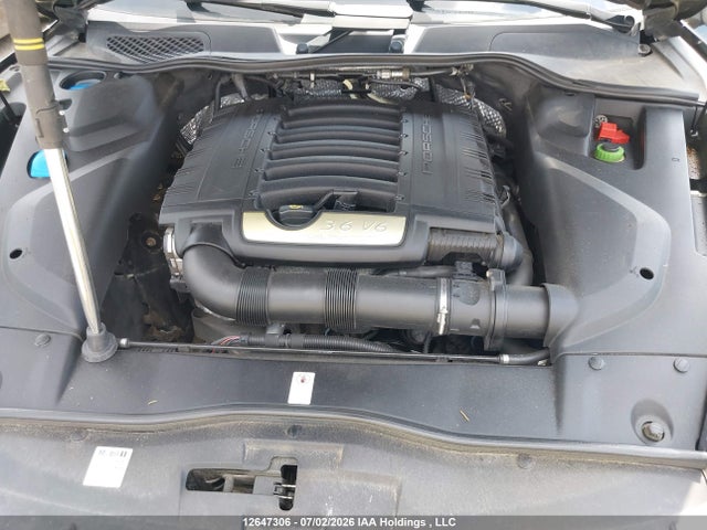 Porsche Cayenne Platinum Edition 2017 WP1AA2A21HKA81151 Image 10