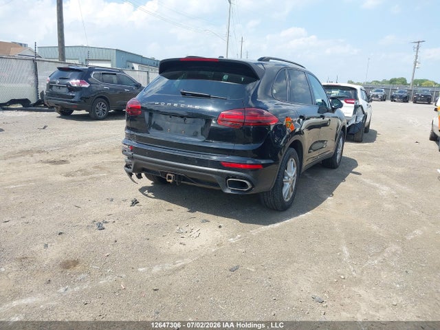 Porsche Cayenne Platinum Edition 2017 WP1AA2A21HKA81151 Image 4
