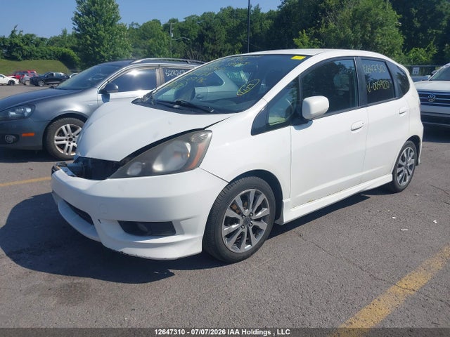 2013 Honda Fit Sport მანქანა იყიდება აუქციონზე, vin: LUCGE8H7XD3005920, აუქციონის ნომერი: 12647310