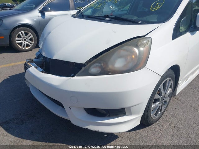 2013 Honda Fit Sport მანქანა იყიდება აუქციონზე, vin: LUCGE8H7XD3005920, აუქციონის ნომერი: 12647310