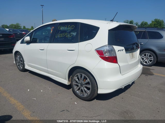2013 Honda Fit Sport მანქანა იყიდება აუქციონზე, vin: LUCGE8H7XD3005920, აუქციონის ნომერი: 12647310