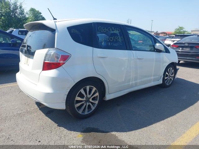 2013 Honda Fit Sport მანქანა იყიდება აუქციონზე, vin: LUCGE8H7XD3005920, აუქციონის ნომერი: 12647310