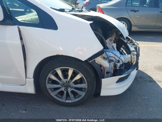 2013 Honda Fit Sport მანქანა იყიდება აუქციონზე, vin: LUCGE8H7XD3005920, აუქციონის ნომერი: 12647310