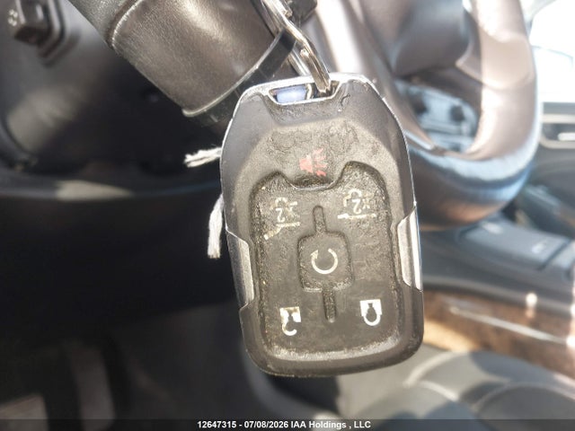 12647315 :رقم المزاد ، 1GKS2HKJ8GR225784 vin ، 2016 Gmc Yukon Xl Denali Denali مزاد بيع