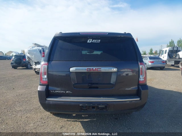 12647315 :رقم المزاد ، 1GKS2HKJ8GR225784 vin ، 2016 Gmc Yukon Xl Denali Denali مزاد بيع
