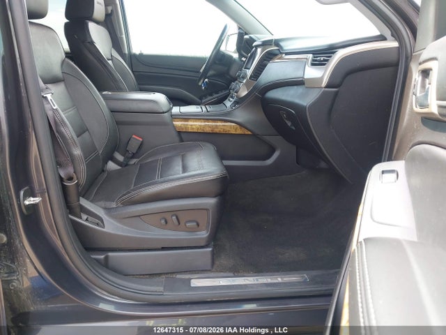 12647315 :رقم المزاد ، 1GKS2HKJ8GR225784 vin ، 2016 Gmc Yukon Xl Denali Denali مزاد بيع