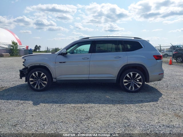 2021 Volkswagen Atlas 3.6 Fsi Execline მანქანა იყიდება აუქციონზე, vin: 1V2FR2CA3MC562137, აუქციონის ნომერი: 12647326