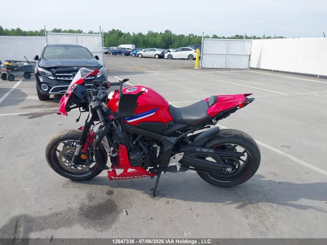2025 Honda Cbr650 R მანქანა იყიდება აუქციონზე, vin: MLHRH1563S5100406, აუქციონის ნომერი: 12647336