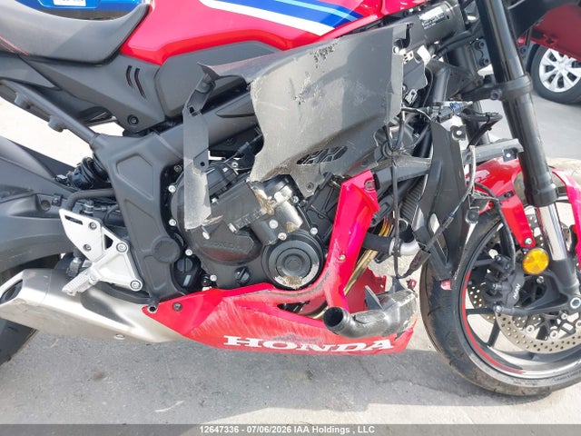 2025 Honda Cbr650 R მანქანა იყიდება აუქციონზე, vin: MLHRH1563S5100406, აუქციონის ნომერი: 12647336