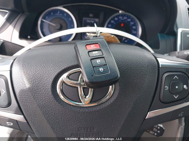 2015 Toyota Camry Xle მანქანა იყიდება აუქციონზე, vin: 4T1BF1FK6FU926874, აუქციონის ნომერი: 12630994
