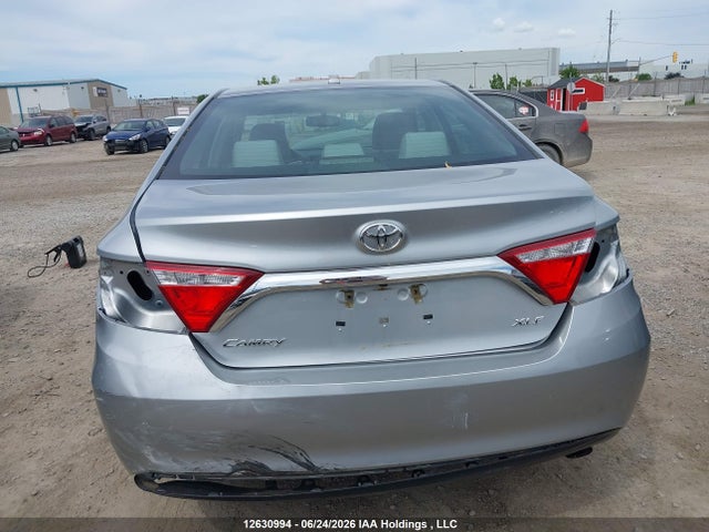 2015 Toyota Camry Xle მანქანა იყიდება აუქციონზე, vin: 4T1BF1FK6FU926874, აუქციონის ნომერი: 12630994