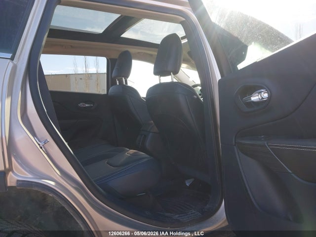 Продажа на аукционе авто 2015 Jeep Cherokee Limited, vin: 1C4PJMDS9FW680257, номер лота: 12606266