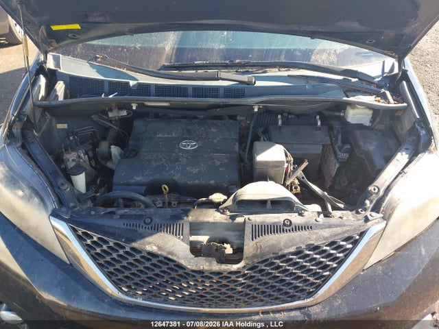 5TDXK3DC4ES513271 Toyota Sienna Se 8 Passenger