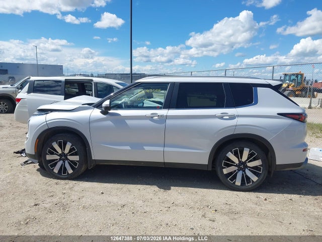 Продажа на аукционе авто 2025 Mitsubishi Outlander Se/diamond Trail Edition, vin: JA4J4VA87SZ614482, номер лота: 12647388