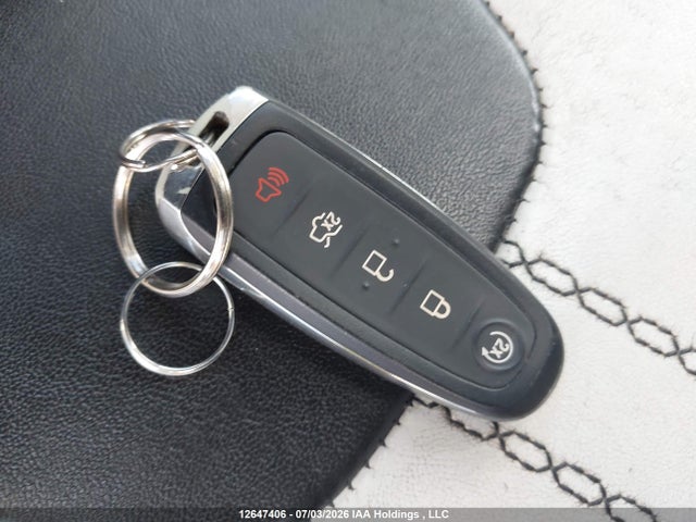 12647406 :رقم المزاد ، 1FADP3N28DL256065 vin ، 2013 Ford Focus Titanium مزاد بيع