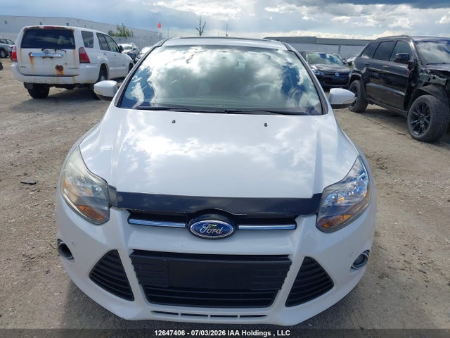 12647406 :رقم المزاد ، 1FADP3N28DL256065 vin ، 2013 Ford Focus Titanium مزاد بيع