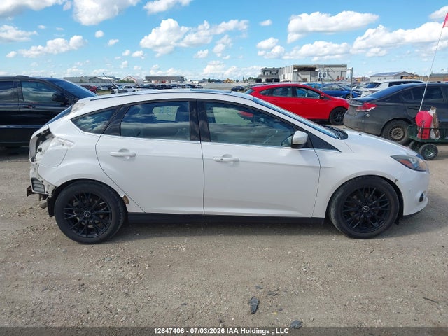 12647406 :رقم المزاد ، 1FADP3N28DL256065 vin ، 2013 Ford Focus Titanium مزاد بيع