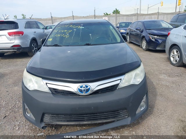 2014 Toyota Camry Hybrid/le/xle მანქანა იყიდება აუქციონზე, vin: 4T1BD1FK0EU106200, აუქციონის ნომერი: 12647409