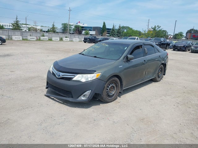 2014 Toyota Camry Hybrid/le/xle მანქანა იყიდება აუქციონზე, vin: 4T1BD1FK0EU106200, აუქციონის ნომერი: 12647409