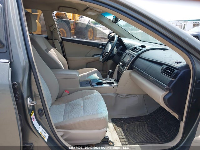 2014 Toyota Camry Hybrid/le/xle მანქანა იყიდება აუქციონზე, vin: 4T1BD1FK0EU106200, აუქციონის ნომერი: 12647409