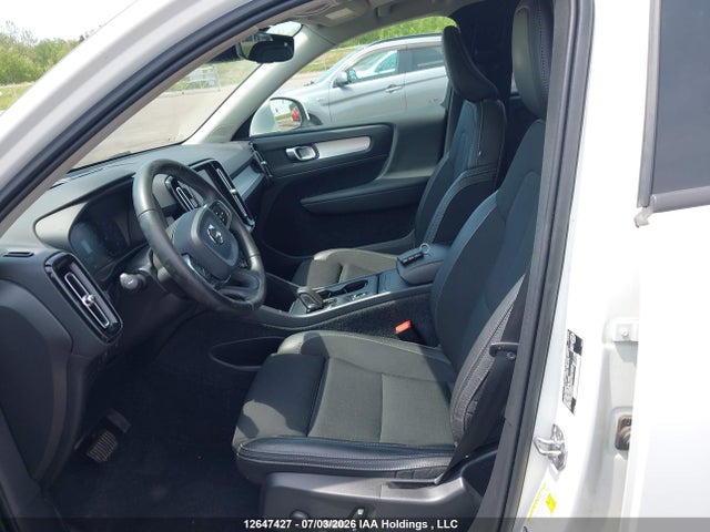 12647427 :رقم المزاد ، YV4162UK7L2306757 vin ، 2020 Volvo Xc40 T5 Momentum مزاد بيع