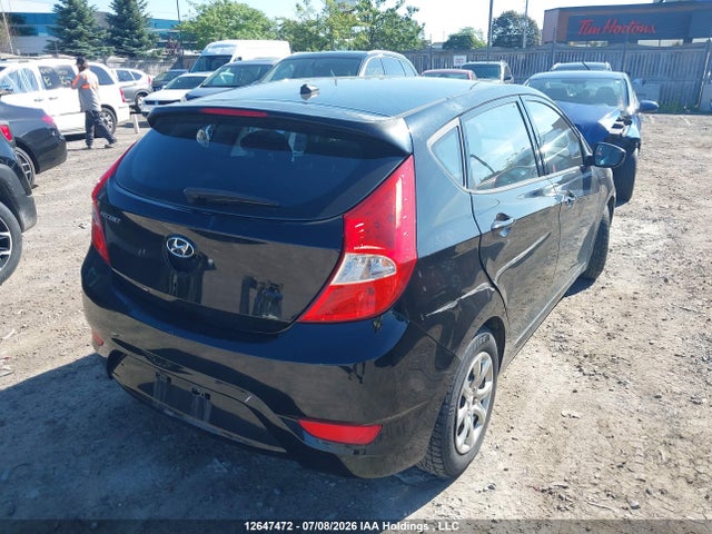 12647472 :رقم المزاد ، KMHCT5AE1DU105345 vin ، 2013 Hyundai Accent Gl مزاد بيع