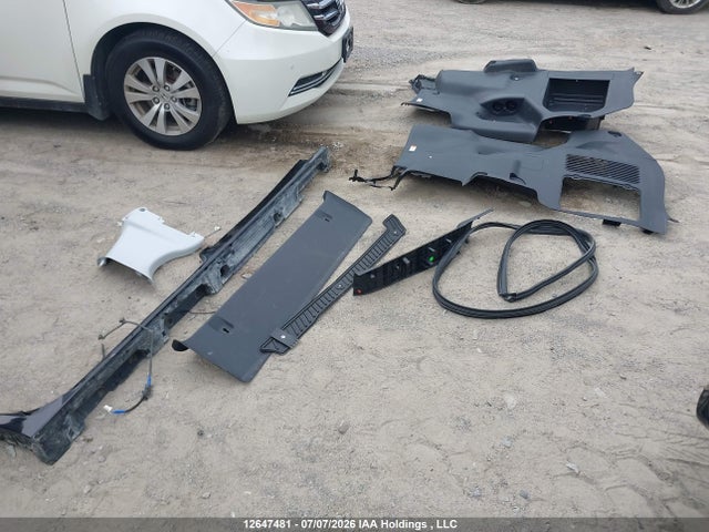 12647481 :رقم المزاد ، 5TDGSKFC1SS167988 vin ، 2025 Toyota Sienna مزاد بيع