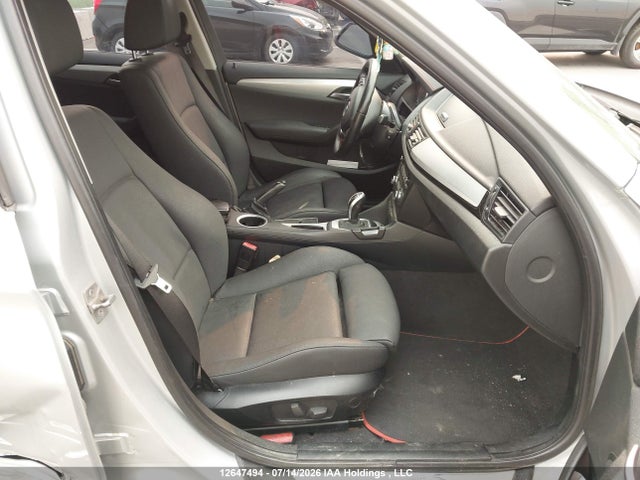 2015 Bmw X1 Xdrive28i მანქანა იყიდება აუქციონზე, vin: WBAVL1C57FVY26363, აუქციონის ნომერი: 12647494