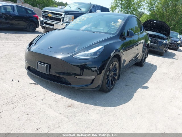 Tesla Model Y Long Range 2023 7SAYGDEE4PF641208 Image 2