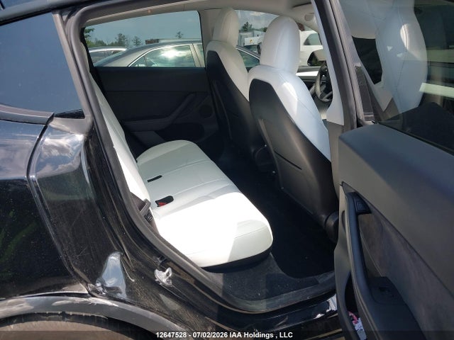 Tesla Model Y Long Range 2023 7SAYGDEE4PF641208 Image 8
