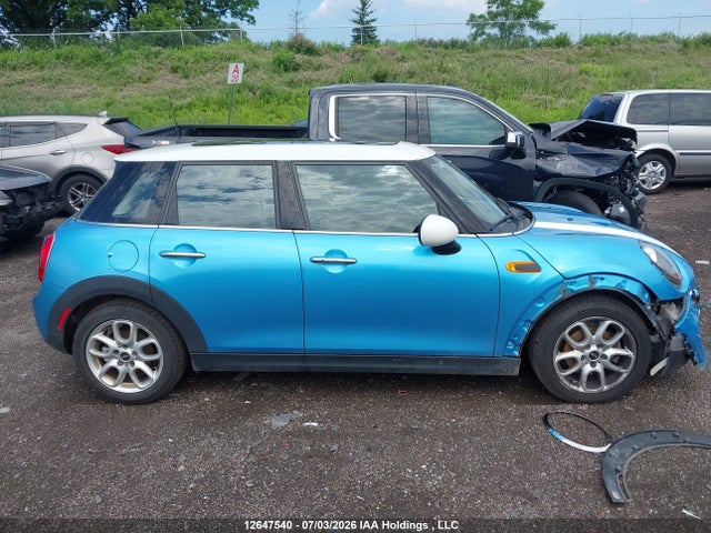Mini 5 Door Cooper 2017 WMWXU1C32H2F77384 Image 14