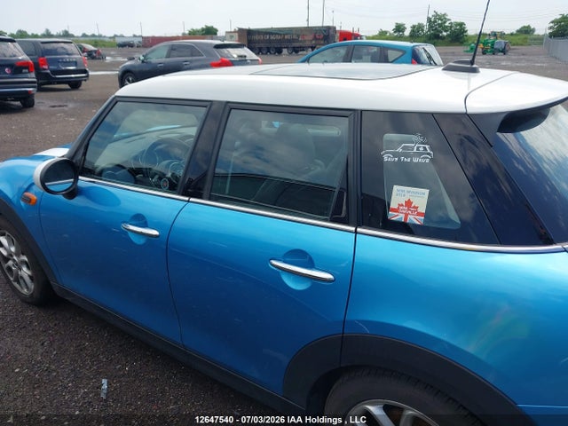Mini 5 Door Cooper 2017 WMWXU1C32H2F77384 Image 15