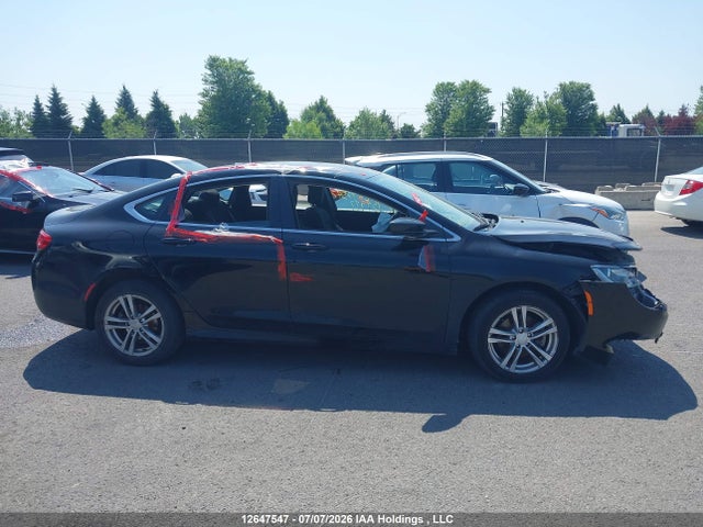 Chrysler 200 LX 2015 1C3CCCFB7FN754947 Image 12