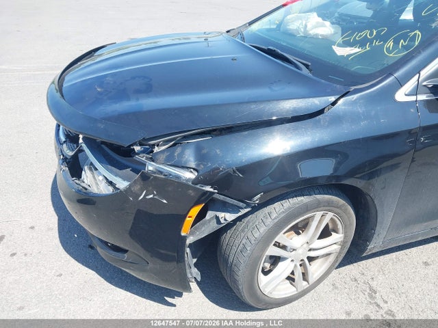 Chrysler 200 LX 2015 1C3CCCFB7FN754947 Image 20