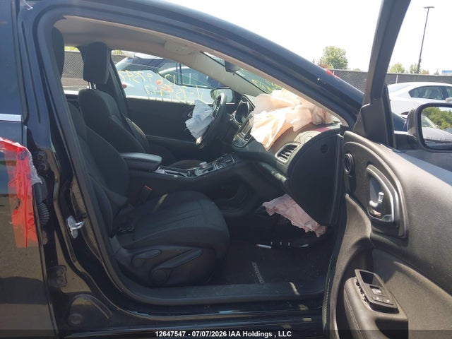 Chrysler 200 LX 2015 1C3CCCFB7FN754947 Image 5