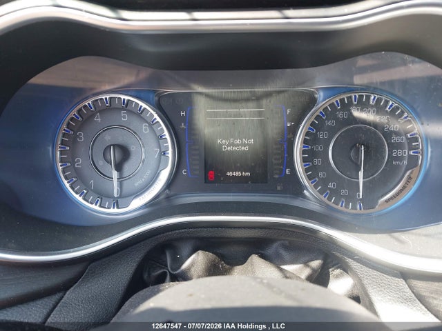 Chrysler 200 LX 2015 1C3CCCFB7FN754947 Image 7