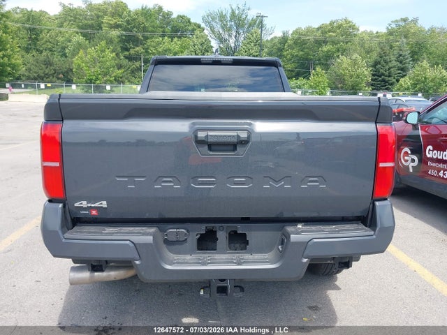 3TYLB5JN1TT130762 Toyota Tacoma 4x4 8a
