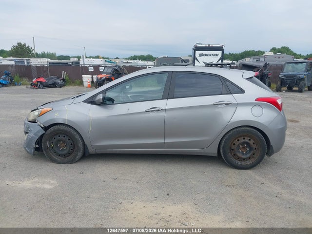 2013 Hyundai Elantra მანქანა იყიდება აუქციონზე, vin: KMHD35LE1DU114838, აუქციონის ნომერი: 12647597