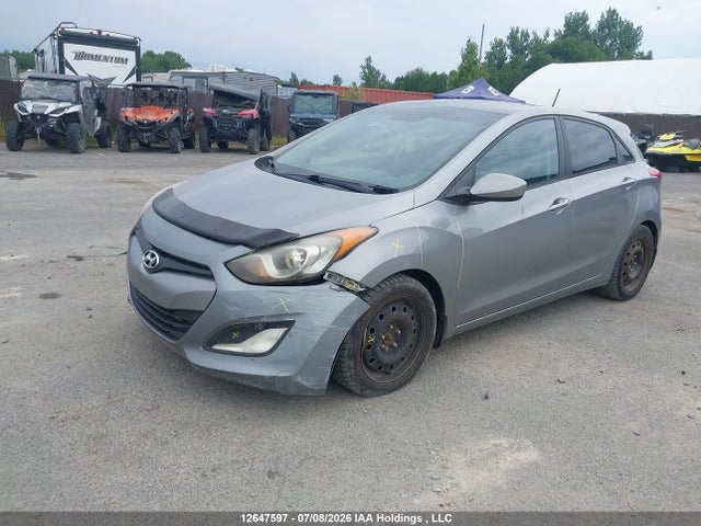 2013 Hyundai Elantra მანქანა იყიდება აუქციონზე, vin: KMHD35LE1DU114838, აუქციონის ნომერი: 12647597