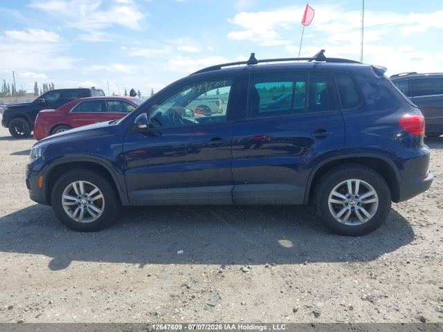 WVGJV7AX8FW590069 Volkswagen Tiguan S/se/sel/r-line