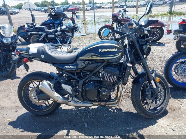 Kawasaki ZR900 2023 JKAZR2E14PA012550 Image 13