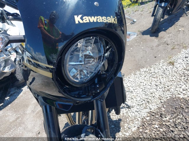 Kawasaki ZR900 2023 JKAZR2E14PA012550 Image 17
