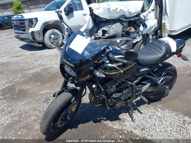 Kawasaki ZR900 2023 JKAZR2E14PA012550 Image 2
