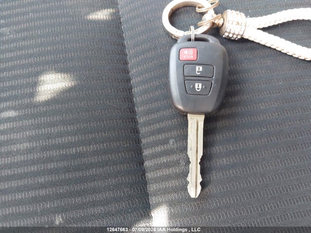 2018 Toyota Rav4 Le მანქანა იყიდება აუქციონზე, vin: 2T3BFREV7JW801327, აუქციონის ნომერი: 12647663